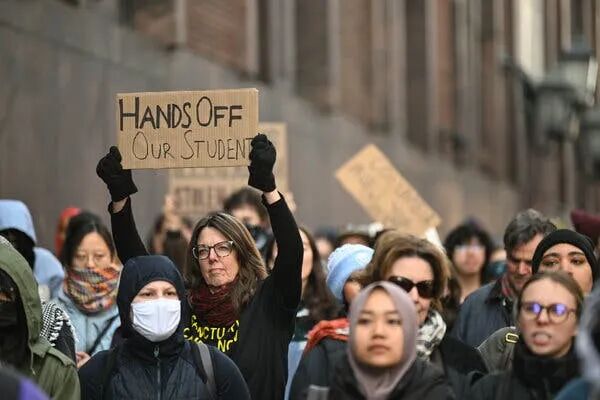 凌晨惊魂！ICE摸进哥大宿舍抓人：常青藤也不再是避风港？